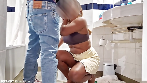 Mature woman love with her pussy