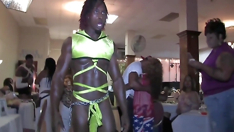 Mas echoen asian bondageo