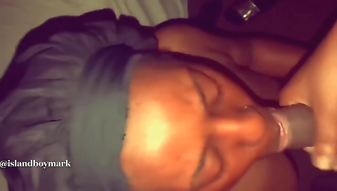 Showing a sexy chick with wraps