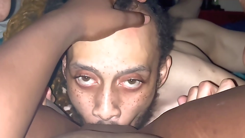 She's a little butt, she can' spy apartmentsal